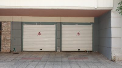 Ζευγάρι εντοπίστηκε νεκρό σε γκαράζ στον Πειραιά