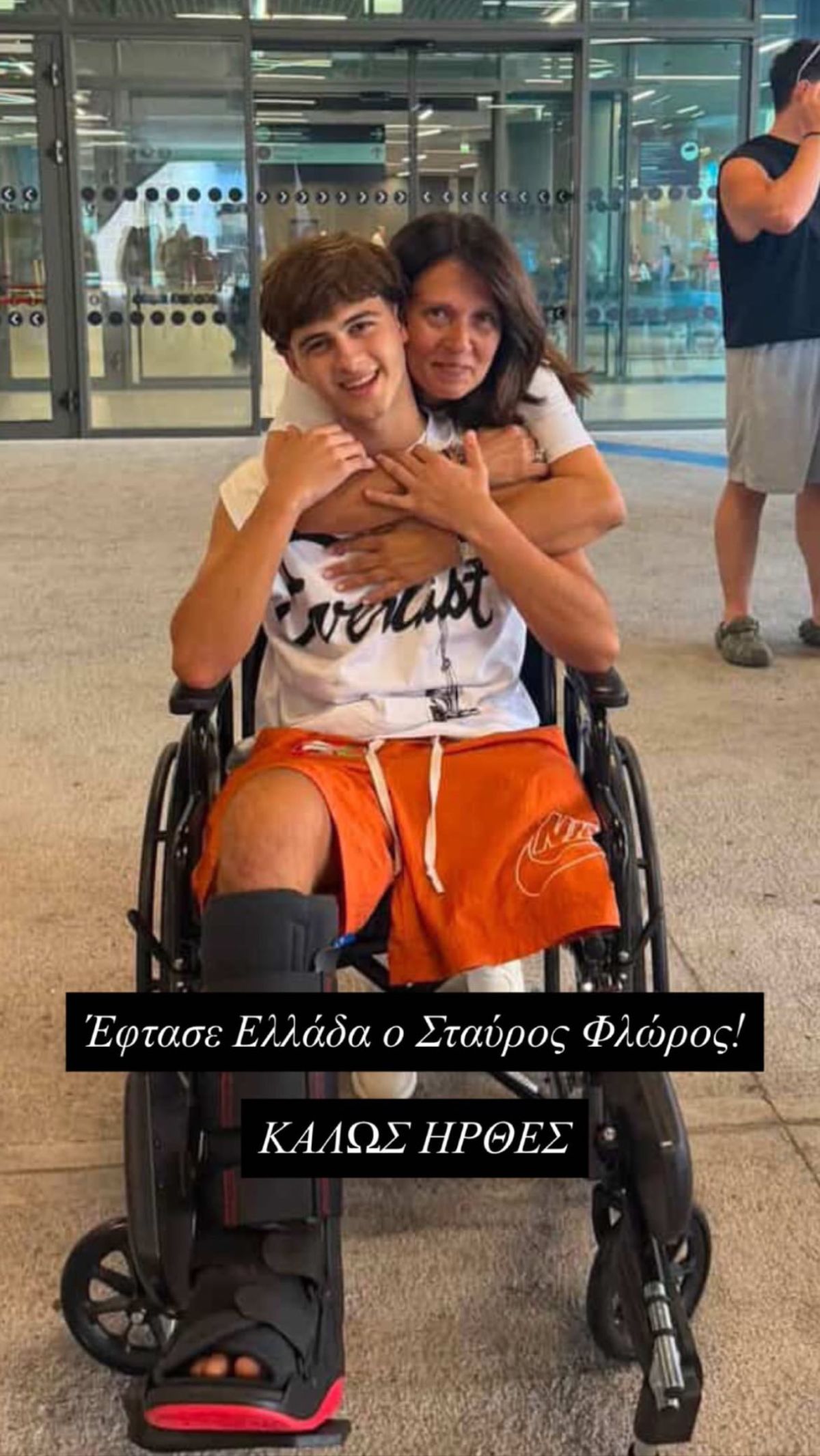 Ο Σταύρος Φλώρος στην Ελλάδα