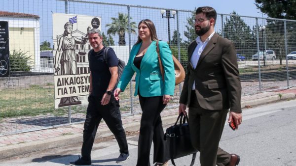 Ζωή Κωνσταντοπούλου