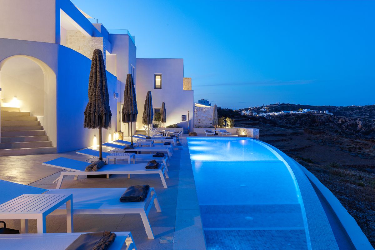 Anemolethe Suites Hotel