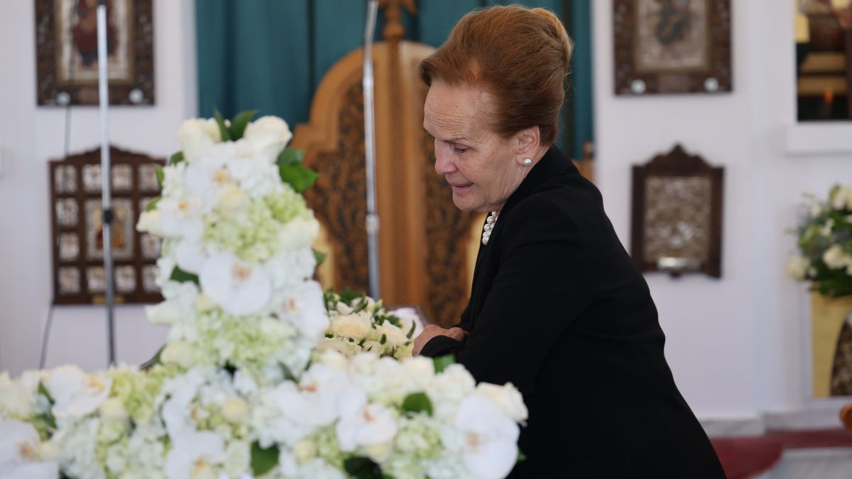Κηδεία Βασίλης Λεβέντης