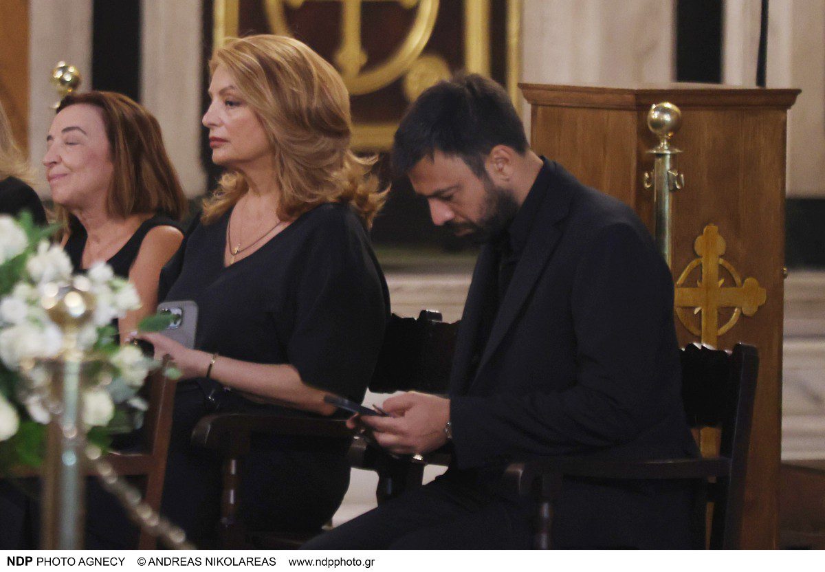 Η γη της ελιάς κηδεία Γκερέκου