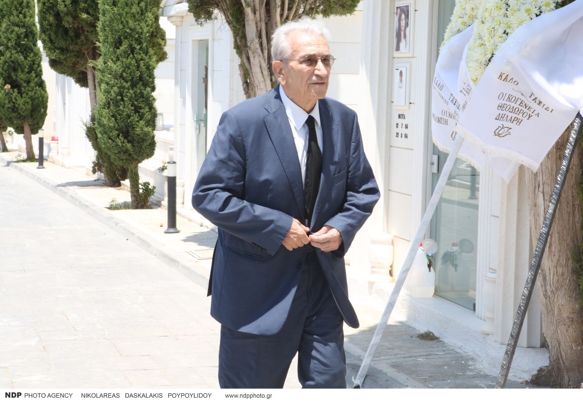 Κώστας Λεβέντης