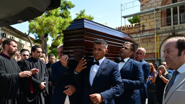 Κηδεία Μαίρης Λίντα