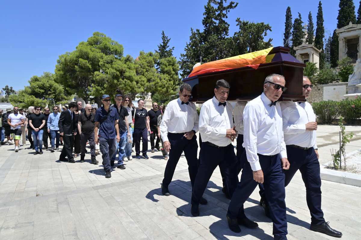 Κηδεία Πάολα Ρεβενιώτη