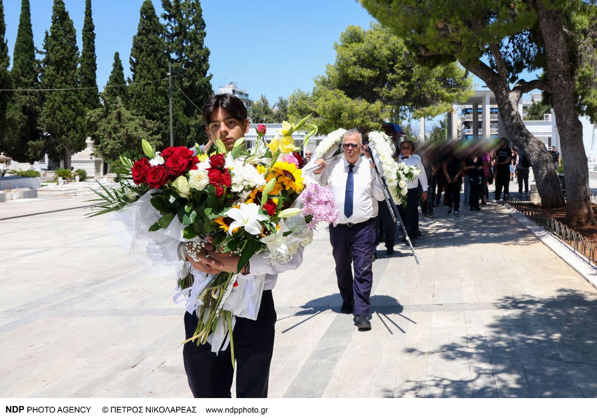 Κηδεία Πάολα Ρεβενιώτη