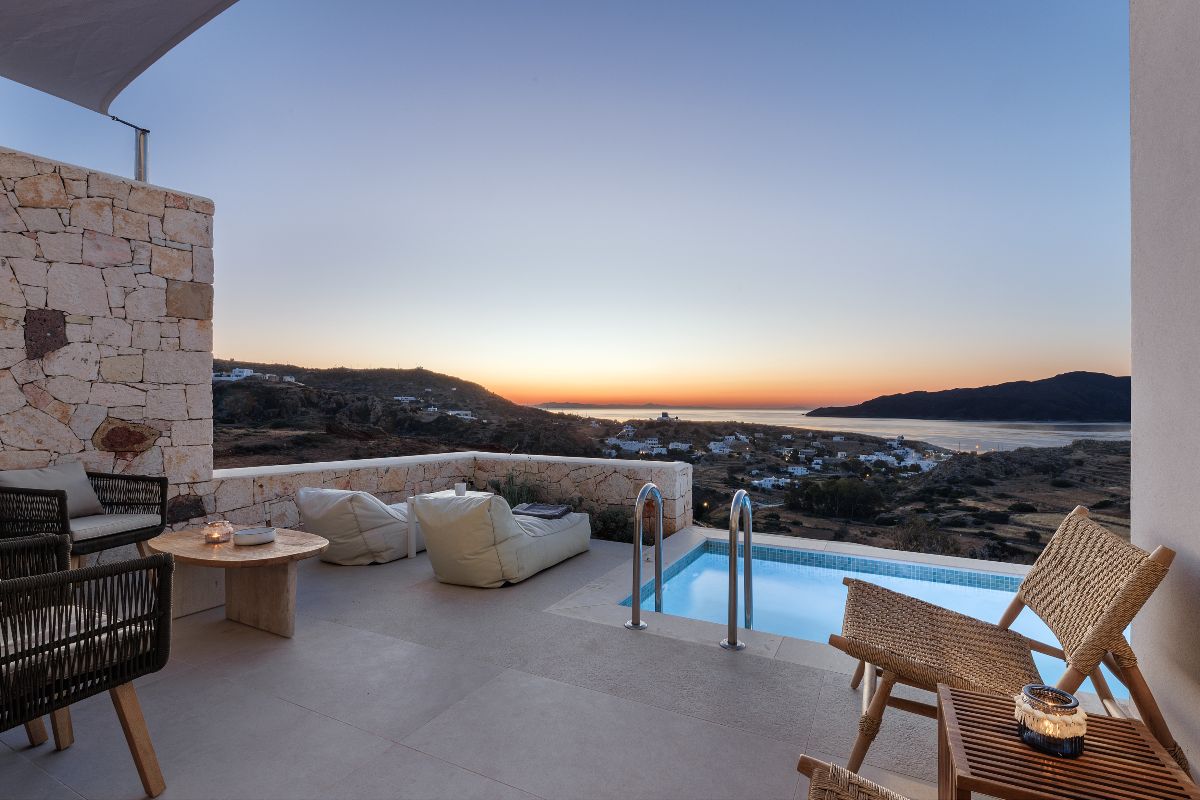 Anemolethe Suites Hotel