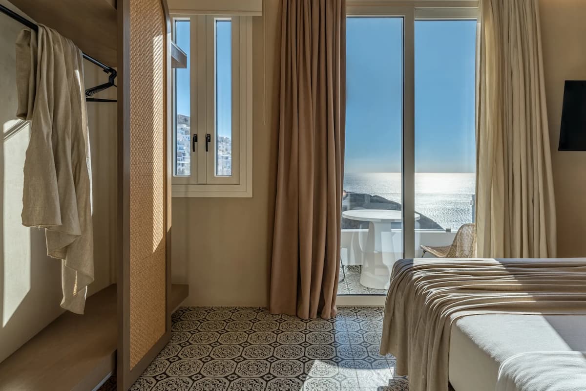 infinity island suites