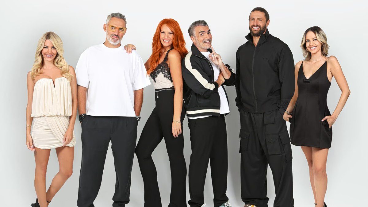 Χαμογέλα και Πάλι