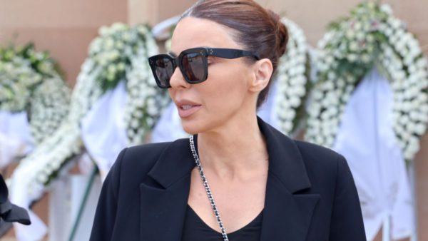 Κέλλυ Κελεκίδου