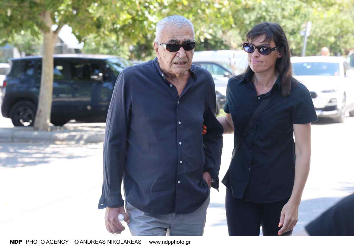 Κηδεία Καλογερόπουλου