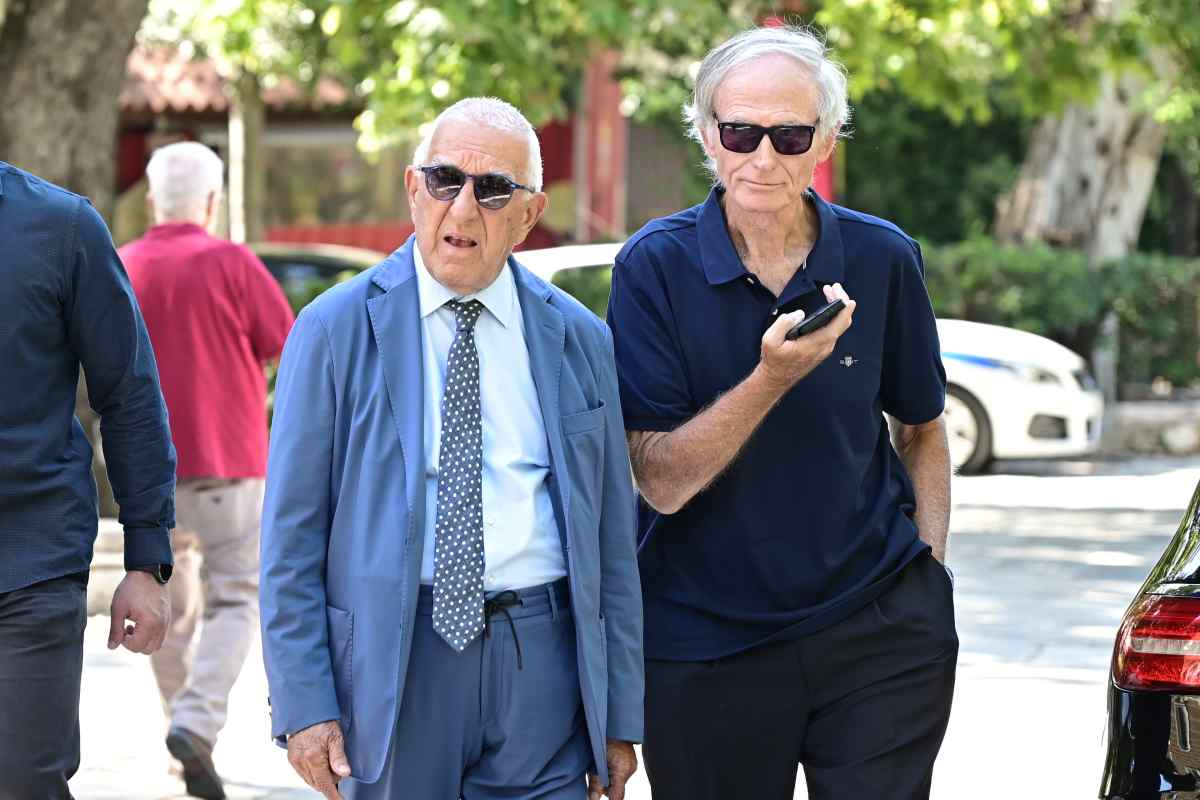 Κηδεία Στέφανου Μάνου