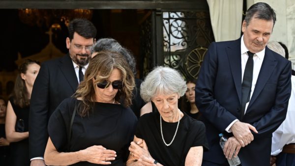 Κηδεία Στέφανου Μάνου