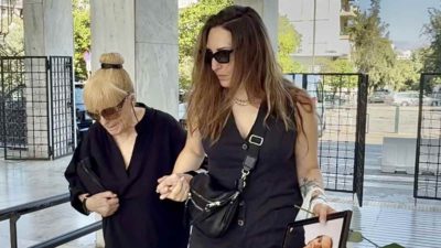 Σύζυγος Λάκη Χαλκιά