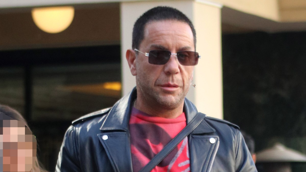 Μαζωνάκης